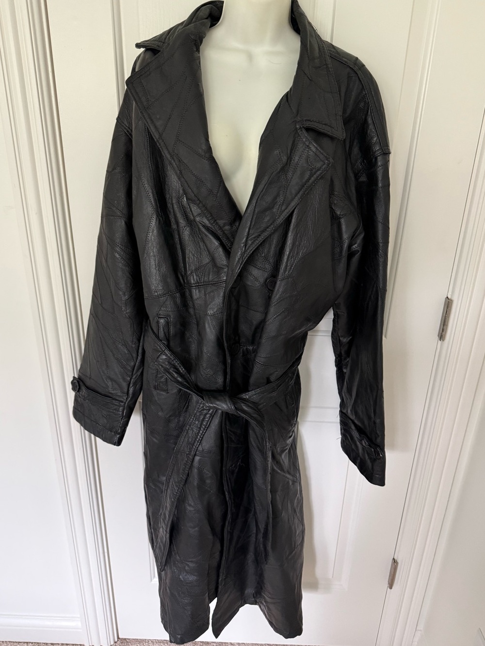 VINTAGE Navarre Leather Company Women's Black Leather Trench Coat with Belt